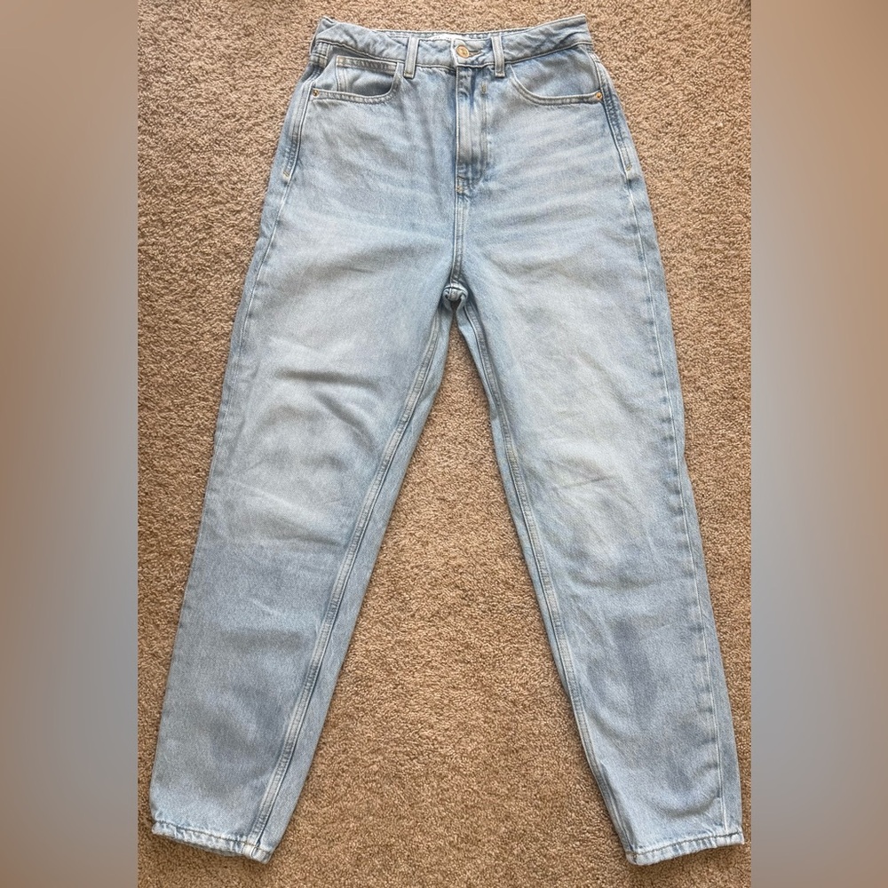 Zara Light Wash Jeans - High Waist - Straight Leg - Relaxed Fit Denim - Mom Jean
